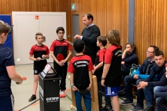 Am Anfang wird vorgelesen