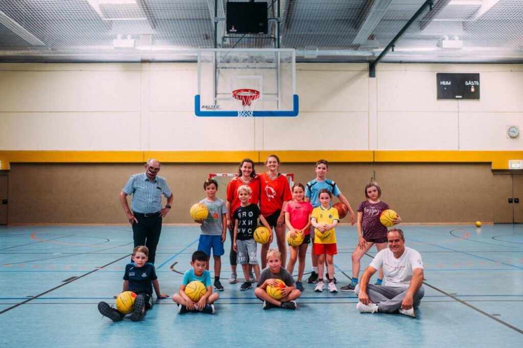 Basketball - Hoher Besuch beim Ferienpassprogramm