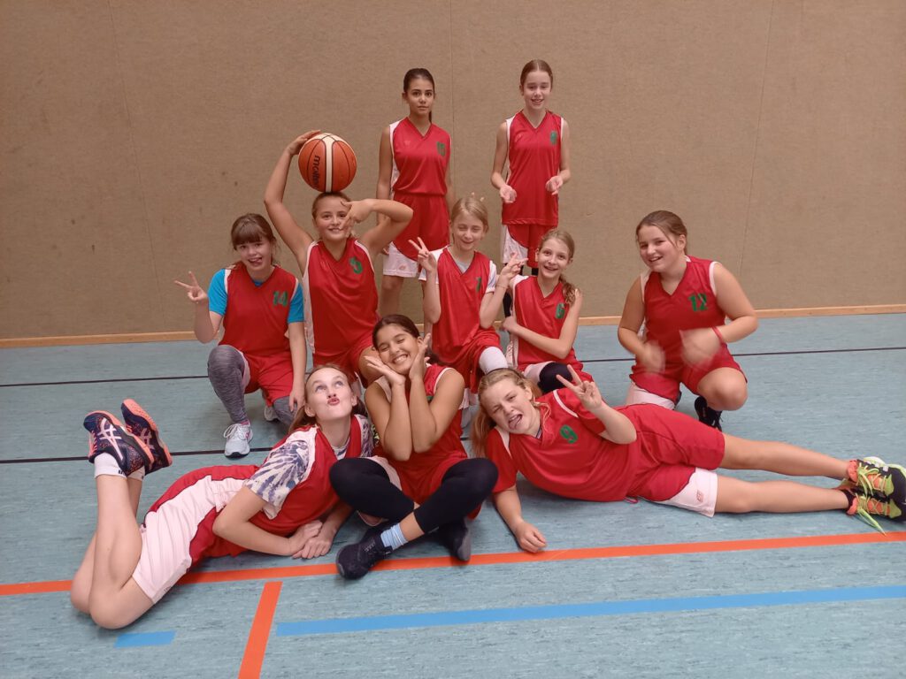 Basketball – U14 wl. – Erster Sieg…!